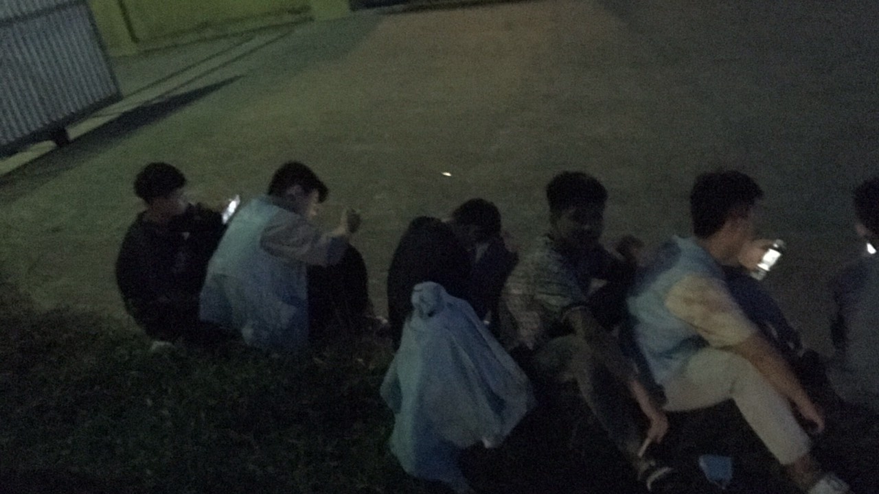 Vạch trần thủ đoạn ép học sinh khai khống tuổi để đưa vào nhà máy hòng trục lợi