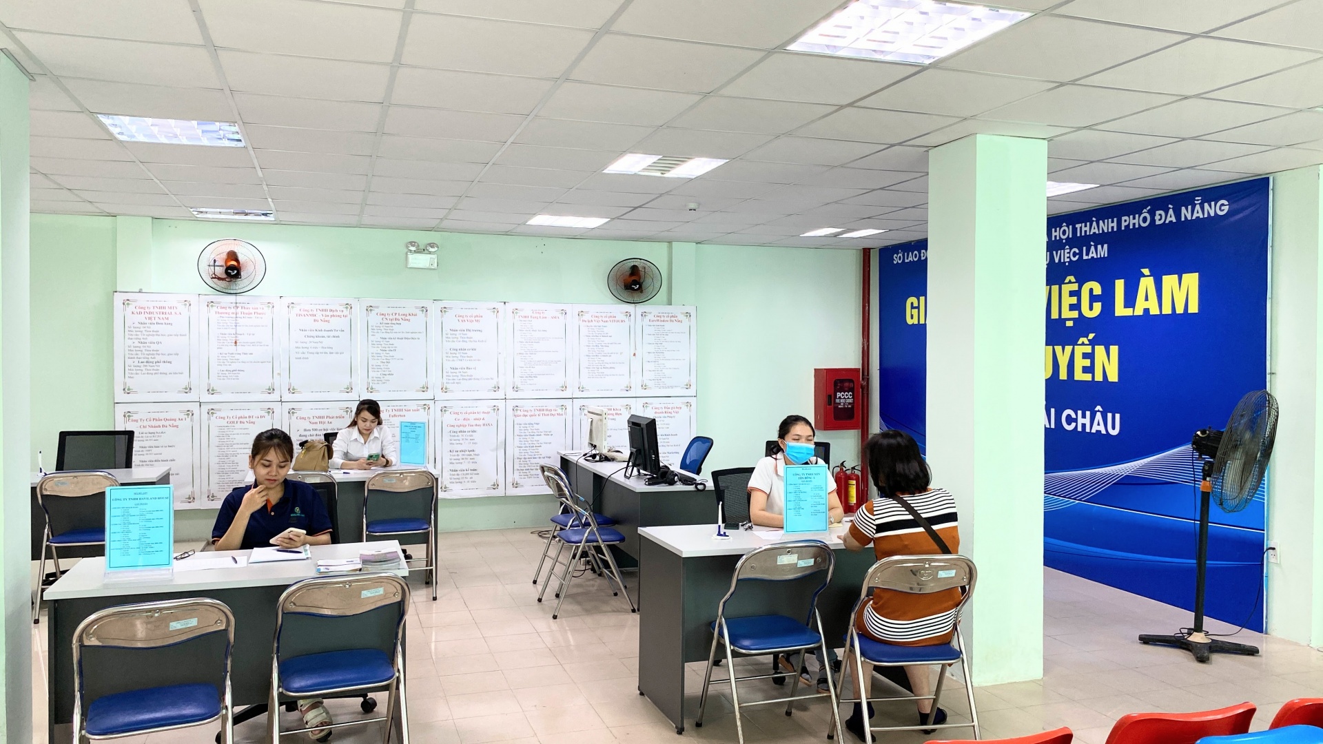 Sẽ có sàn giao dịch việc làm quốc gia kết nối doanh nghiệp và người lao động Sẽ có sàn giao dịch việc làm quốc gia kết nối doanh nghiệp và người lao động