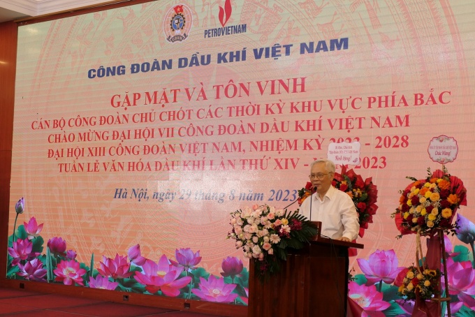 Gặp mặt, tôn vinh cán bộ công đoàn chủ chốt qua các thời kỳ khu vực phía Bắc Gặp mặt, tôn vinh cán bộ công đoàn chủ chốt qua các thời kỳ khu vực phía Bắc