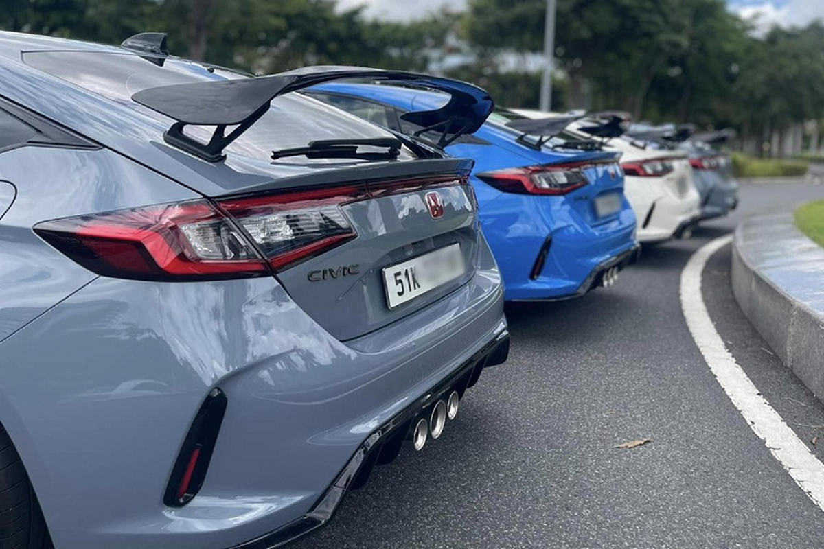 Dàn xe Honda Civic Type R 2023 tụ hợp tại Sài Gòn