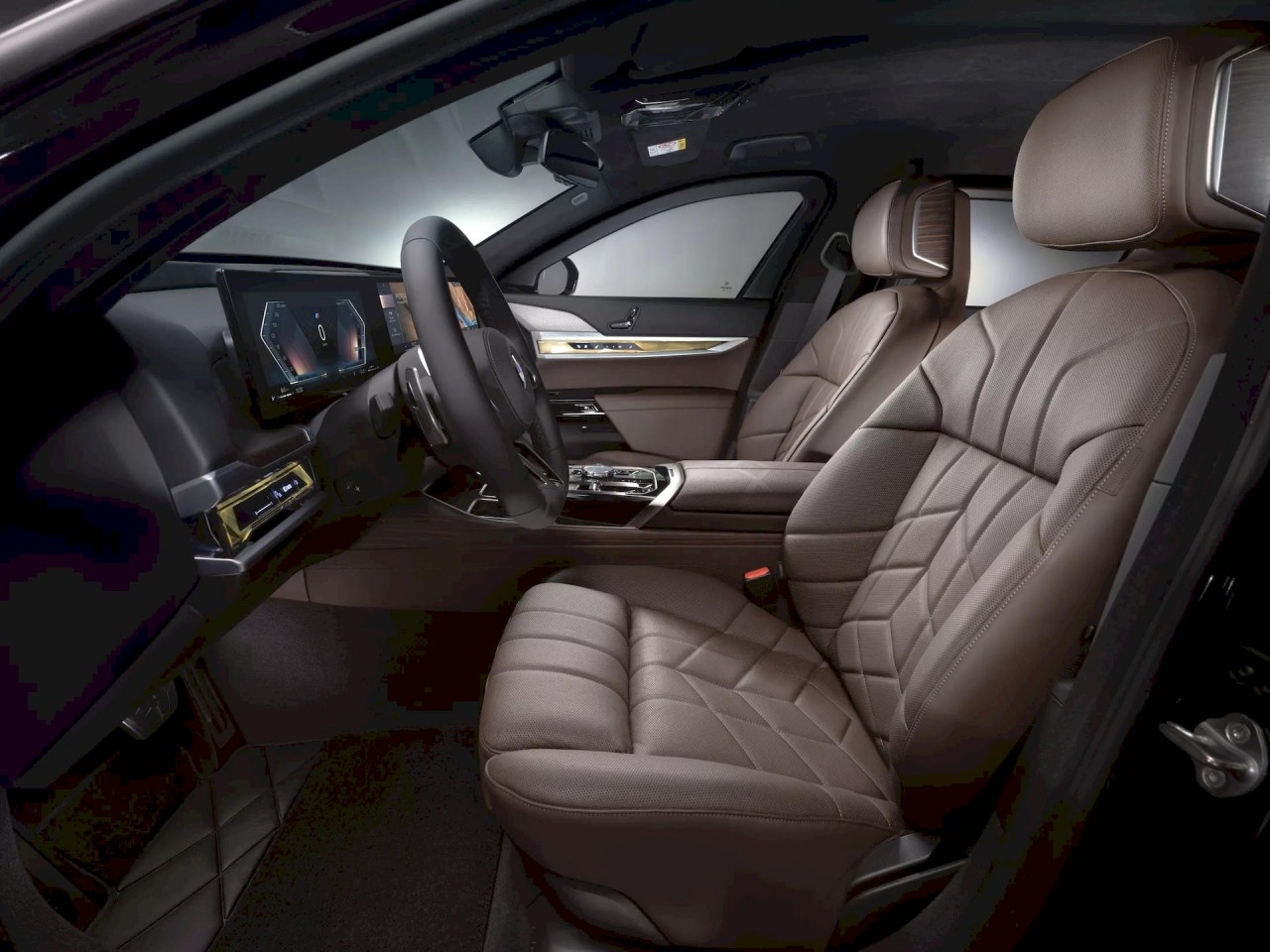 Cận cảnh BMW 7-Series và i7 bọc thép chống đạn dành cho 'yếu nhân' Cận cảnh BMW 7-Series và i7 bọc thép chống đạn dành cho 'yếu nhân'