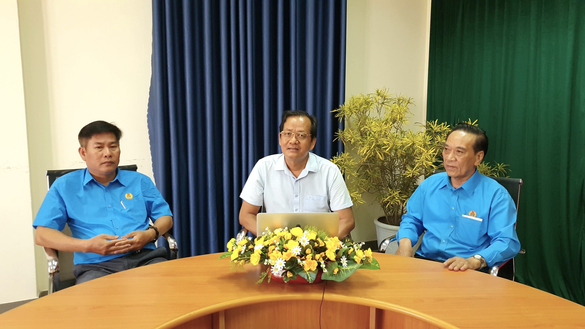 Phát huy quyền làm chủ của người lao động tại nơi làm việc Phát huy quyền làm chủ của người lao động tại nơi làm việc