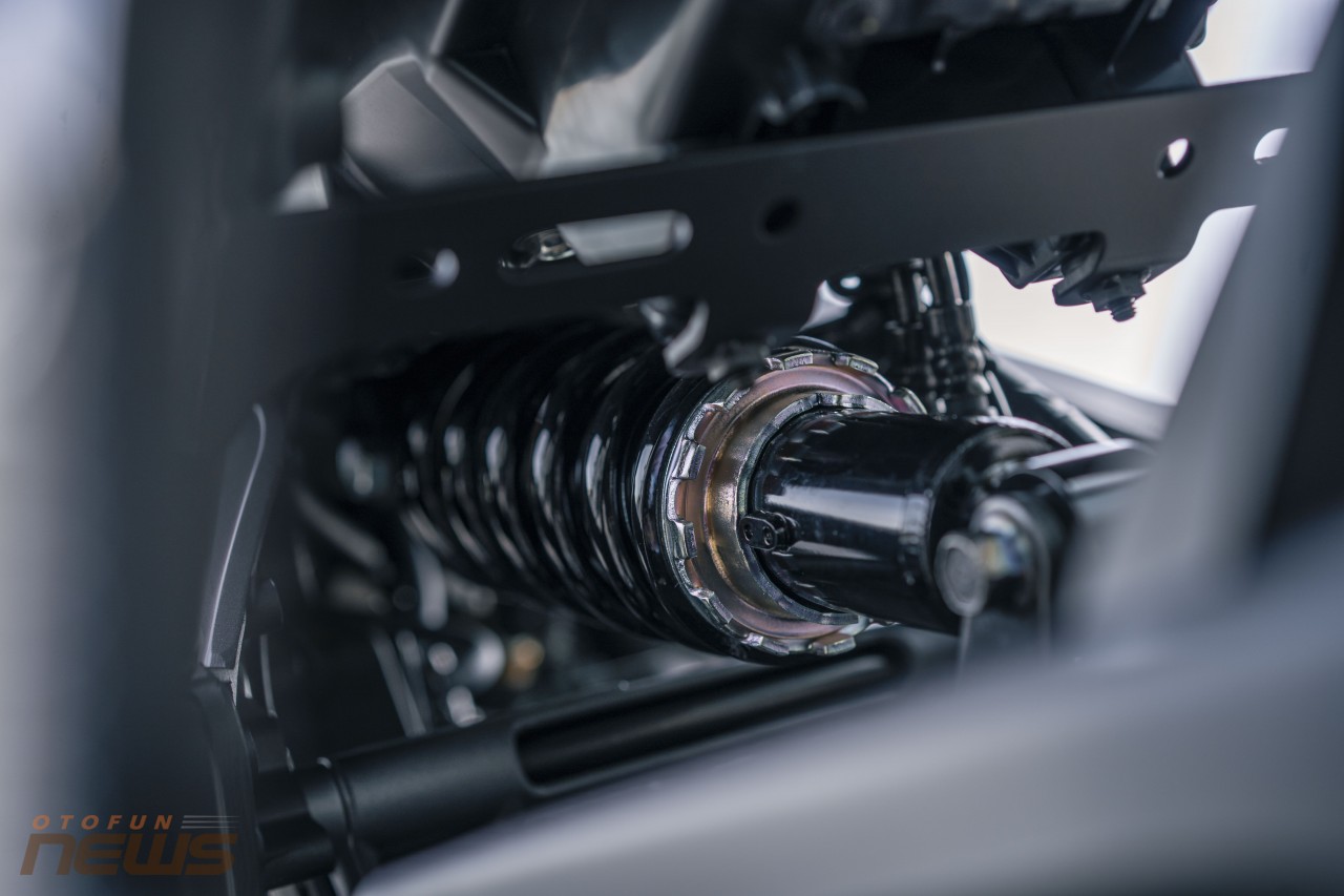 Cận cảnh Yamaha Tracer 9 GT 2023 với giá từ 334 triệu đồng