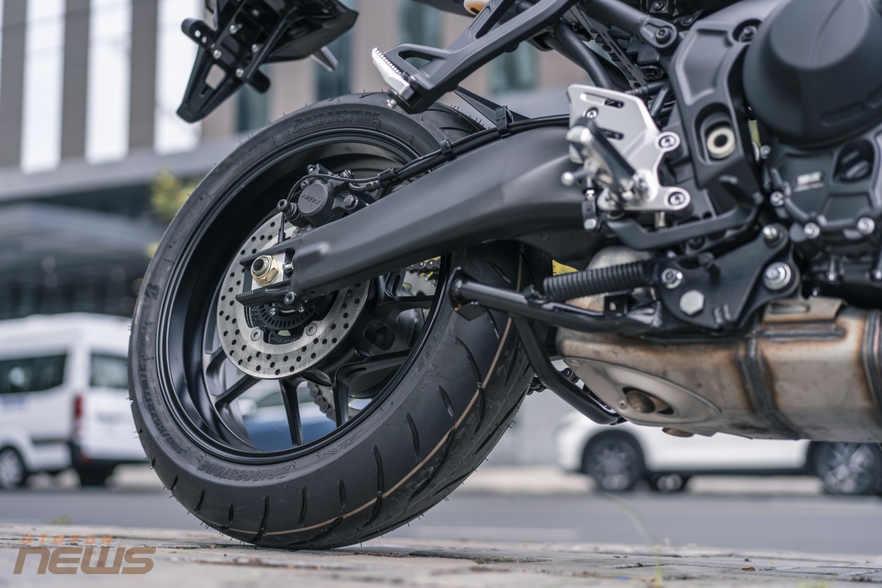 Cận cảnh Yamaha Tracer 9 GT 2023 với giá từ 334 triệu đồng