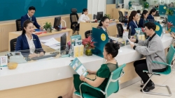 Thêm 1 ngân hàng lớn cho khách vay tiền để trả nợ ở nhà băng khác, lãi suất từ 6%/năm