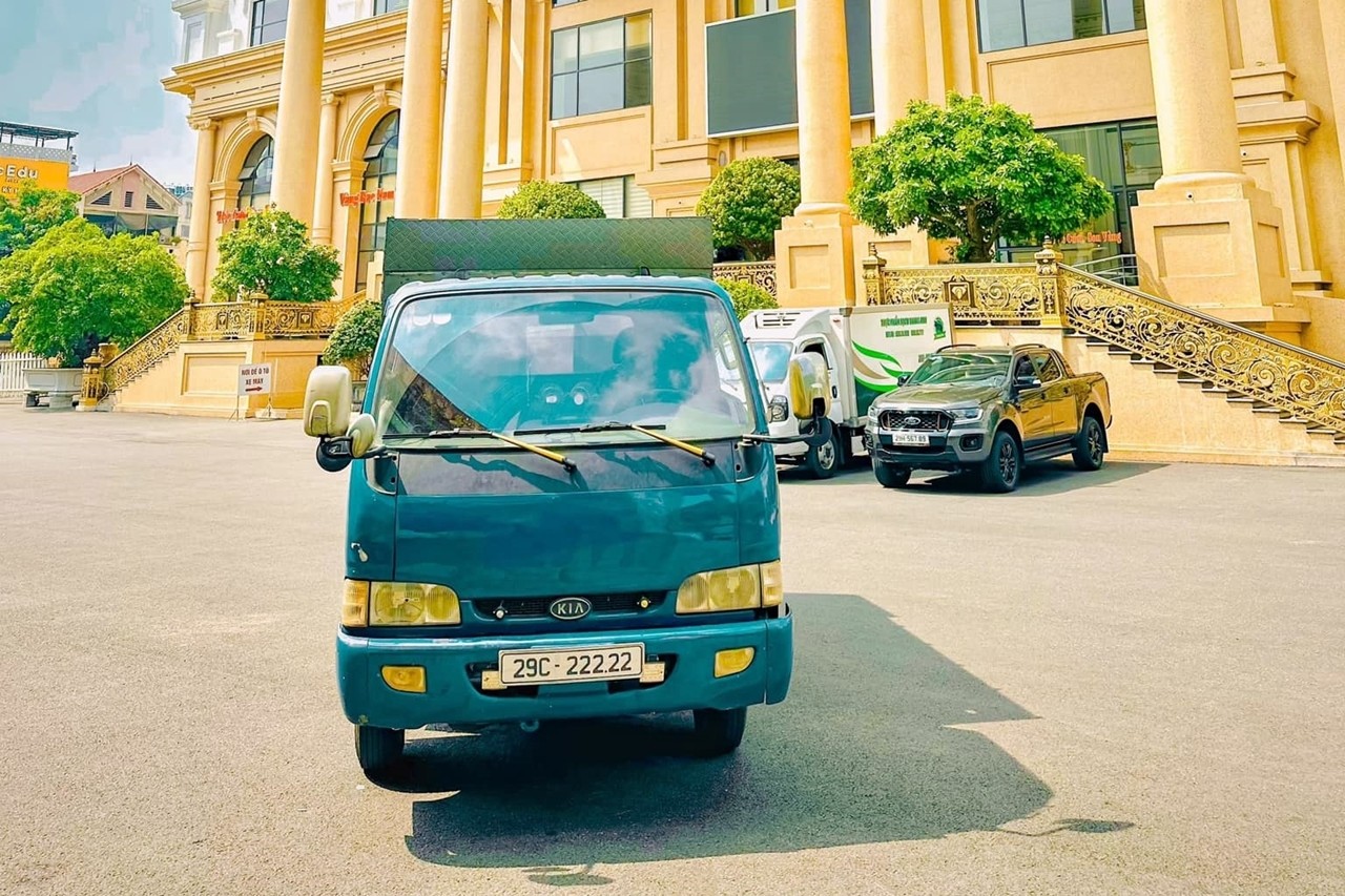 Người chơi biển bán loạt xe tải nhưng giữ lại biển số khủng Người chơi biển bán loạt xe tải nhưng giữ lại biển số khủng