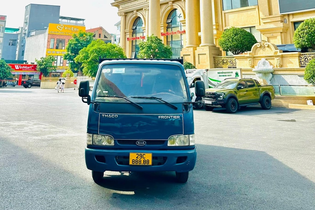 Người chơi biển bán loạt xe tải nhưng giữ lại biển số khủng Người chơi biển bán loạt xe tải nhưng giữ lại biển số khủng