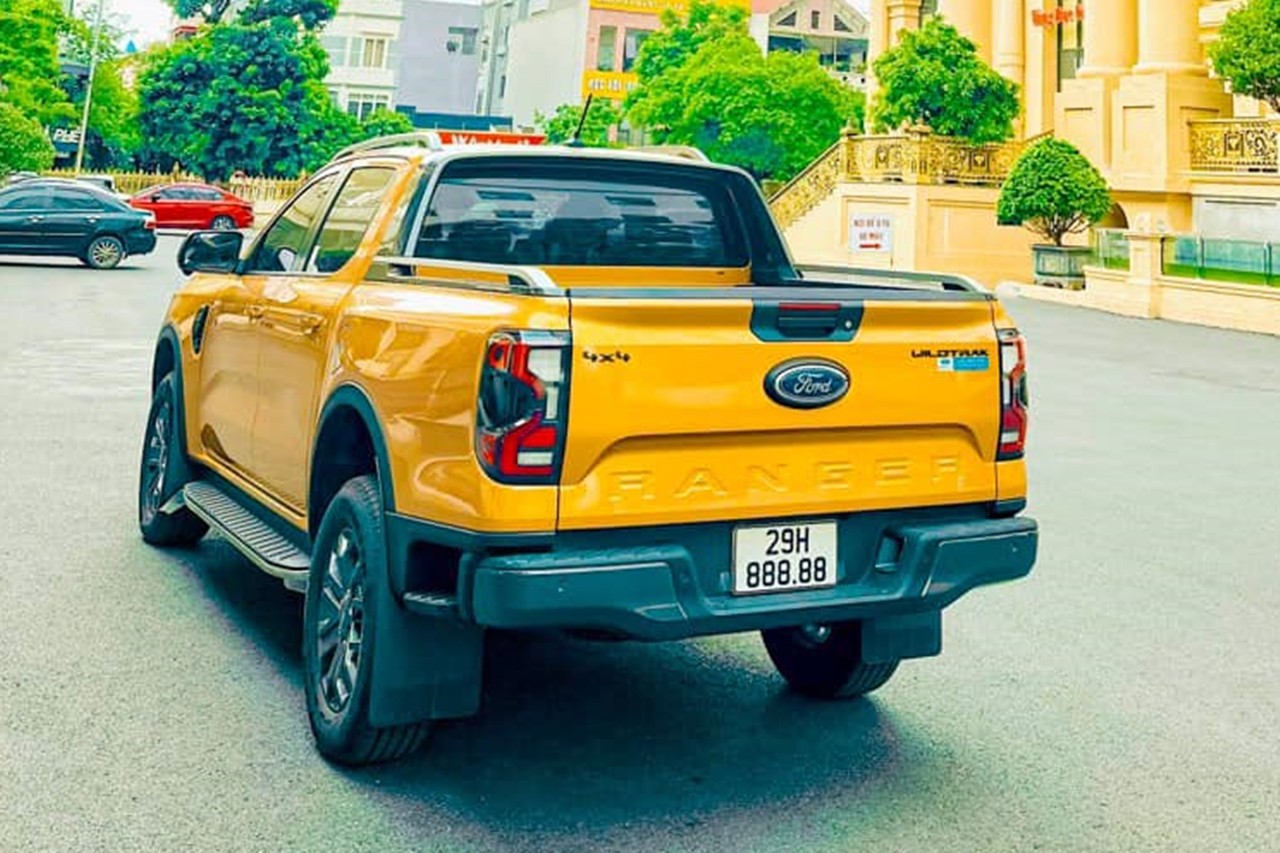 Người chơi biển bán loạt xe tải nhưng giữ lại biển số khủng Người chơi biển bán loạt xe tải nhưng giữ lại biển số khủng