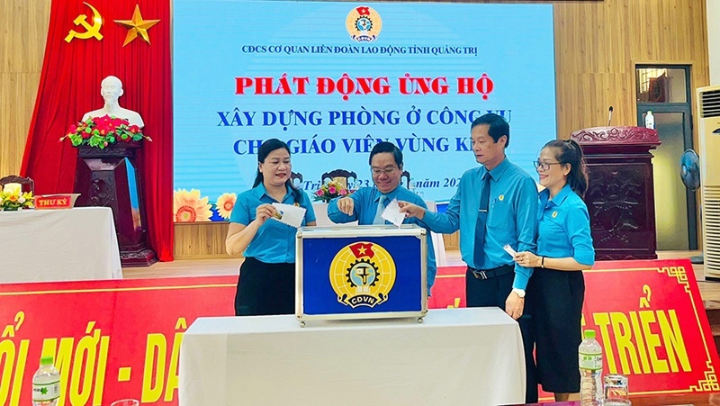 Công đoàn Quảng Trị: Đồng sức xây dựng phòng ở công vụ cho giáo viên vùng khó Công đoàn Quảng Trị: Đồng sức xây dựng phòng ở công vụ cho giáo viên vùng khó