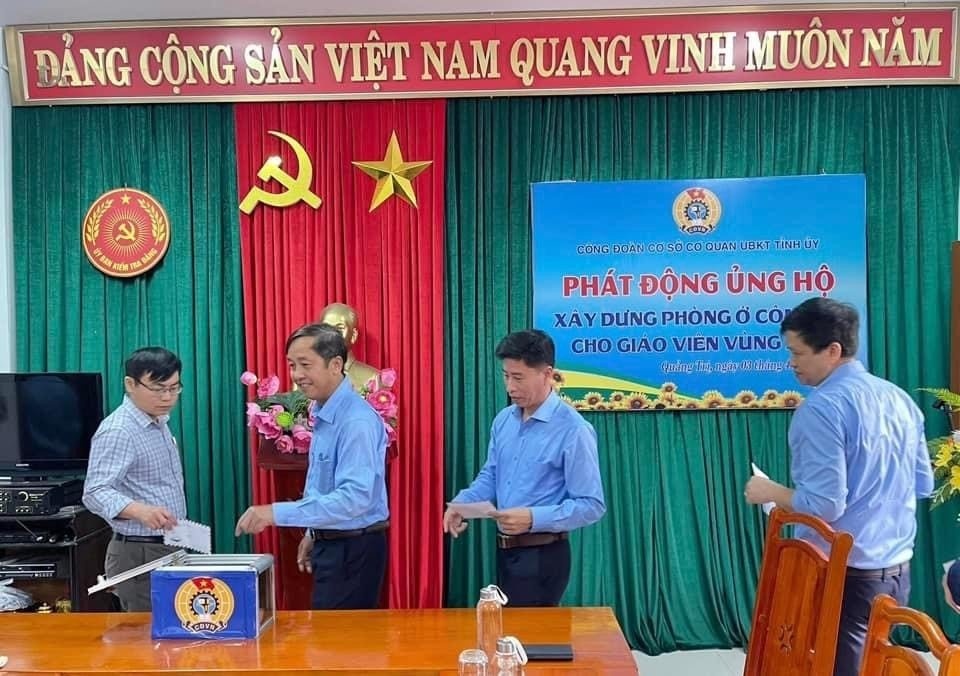 Công đoàn Quảng Trị: Đồng sức xây dựng phòng ở công vụ cho giáo viên vùng khó Công đoàn Quảng Trị: Đồng sức xây dựng phòng ở công vụ cho giáo viên vùng khó
