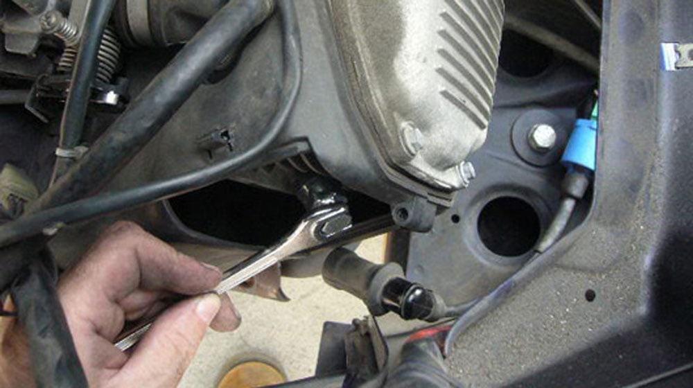 5 thành phần hao mòn trên xe máy công nhân thường không để ý