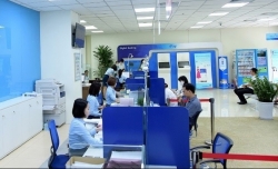 Ngân hàng lớn tiếp theo công bố cho vay để trả nợ ngân hàng khác, lãi suất thấp bất ngờ