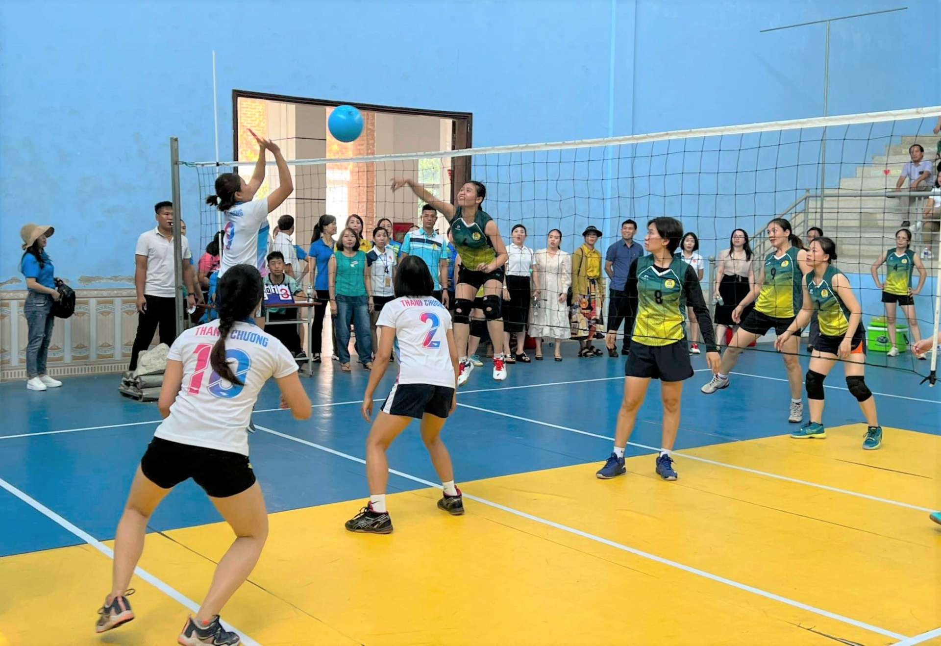 sôi động Giải thể thao do LĐLĐ tỉnh Nghệ An tổ chức