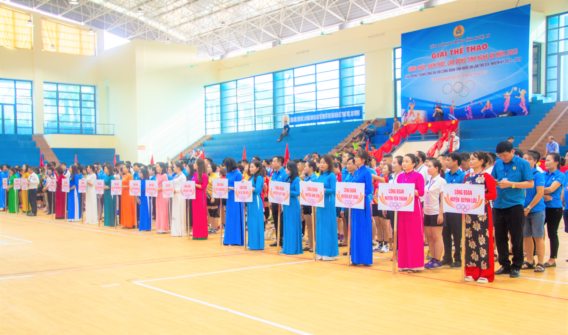 sôi động Giải thể thao do LĐLĐ tỉnh Nghệ An tổ chức