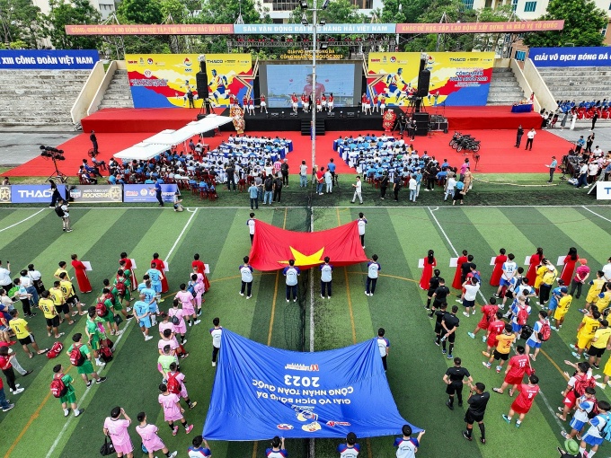 Sôi động Lễ khai mạc Giải vô địch Bóng đá Công nhân toàn quốc năm 2023 Sôi động Lễ khai mạc Giải vô địch Bóng đá Công nhân toàn quốc năm 2023