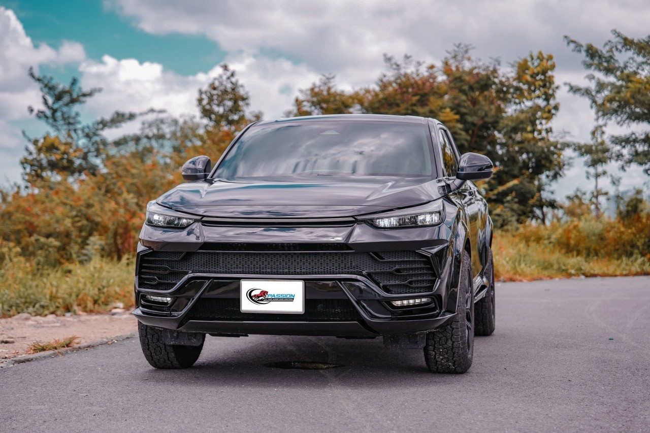 Thợ Việt 'hồ biến' Honda HR-V thành Lamborghini Urus