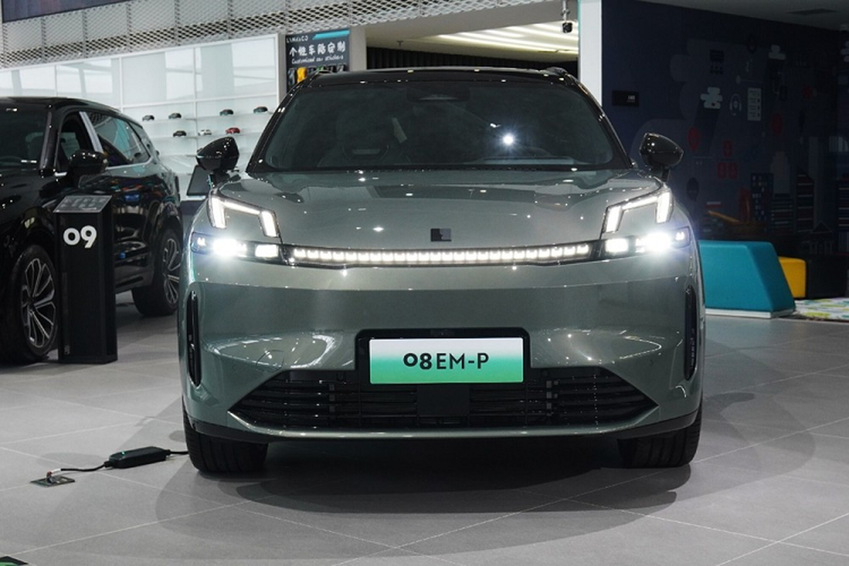 Cận cảnh Lynk & Co 08 2024 sắp được bán tại Việt Nam