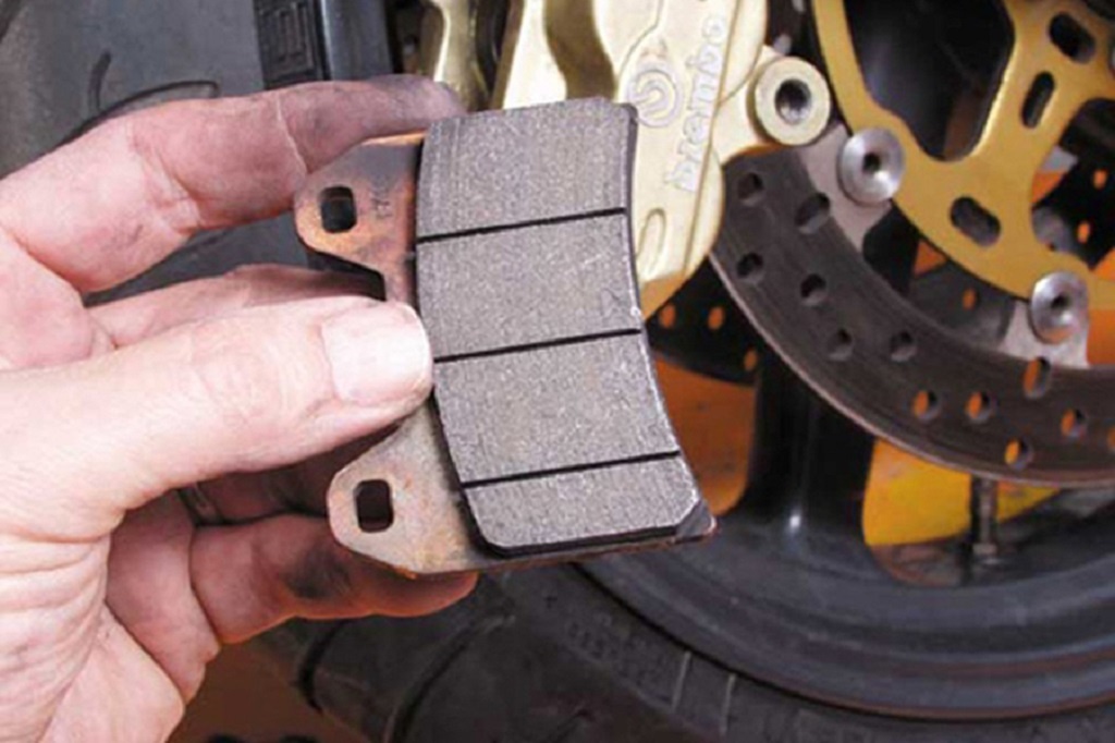 Một số 'thủ thuật' để sử dụng xe máy tiết kiệm xăng hơn Một số 'thủ thuật' để sử dụng xe máy tiết kiệm xăng hơn