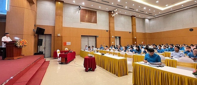 Tập huấn chuyên đề quan hệ lao động cho cán bộ công đoàn khu vực phía Bắc