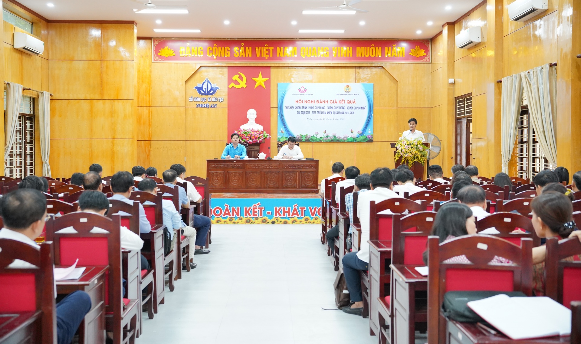 Các trường tích cực giúp đỡ nhau đã góp phần tạo nên thương hiệu của giáo dục Nghệ An Các trường tích cực giúp đỡ nhau đã góp phần tạo nên thương hiệu của giáo dục Nghệ An