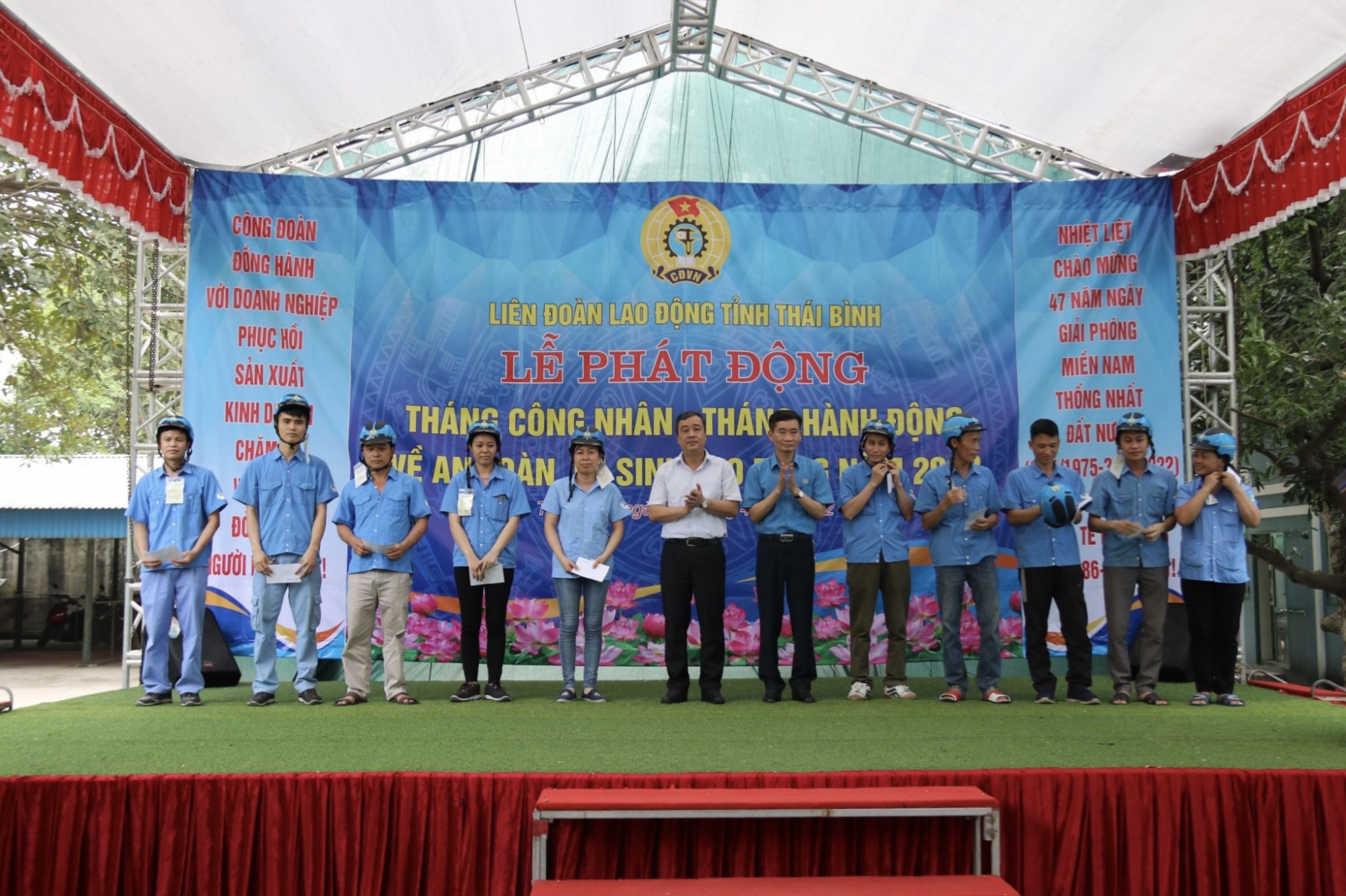 Dấu ấn một nhiệm kỳ chăm lo, bảo vệ quyền, lợi ích của ĐV, NLĐ Dấu ấn một nhiệm kỳ chăm lo, bảo vệ quyền, lợi ích của ĐV, NLĐ