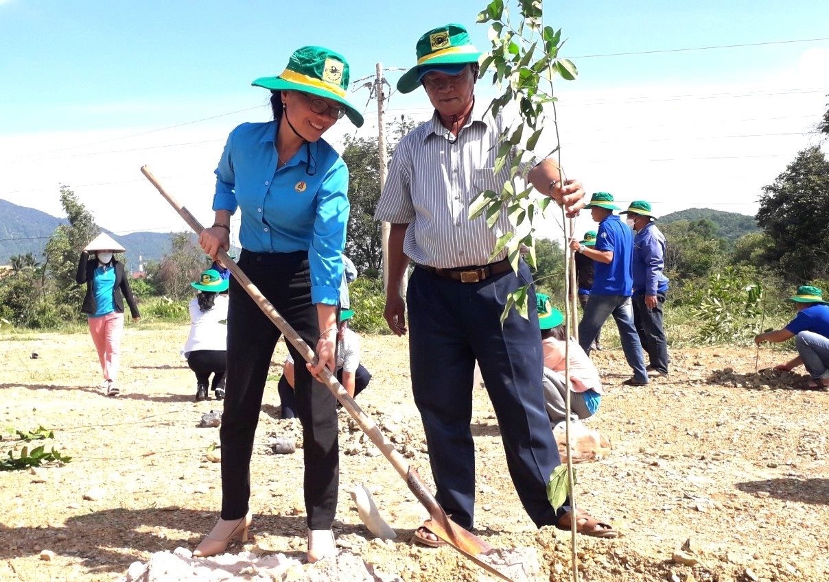 Đại hội Công đoàn tỉnh Bình Thuận sẽ diễn ra vào ngày 21 và 22/09 Đại hội Công đoàn tỉnh Bình Thuận sẽ diễn ra vào ngày 21 và 22/09