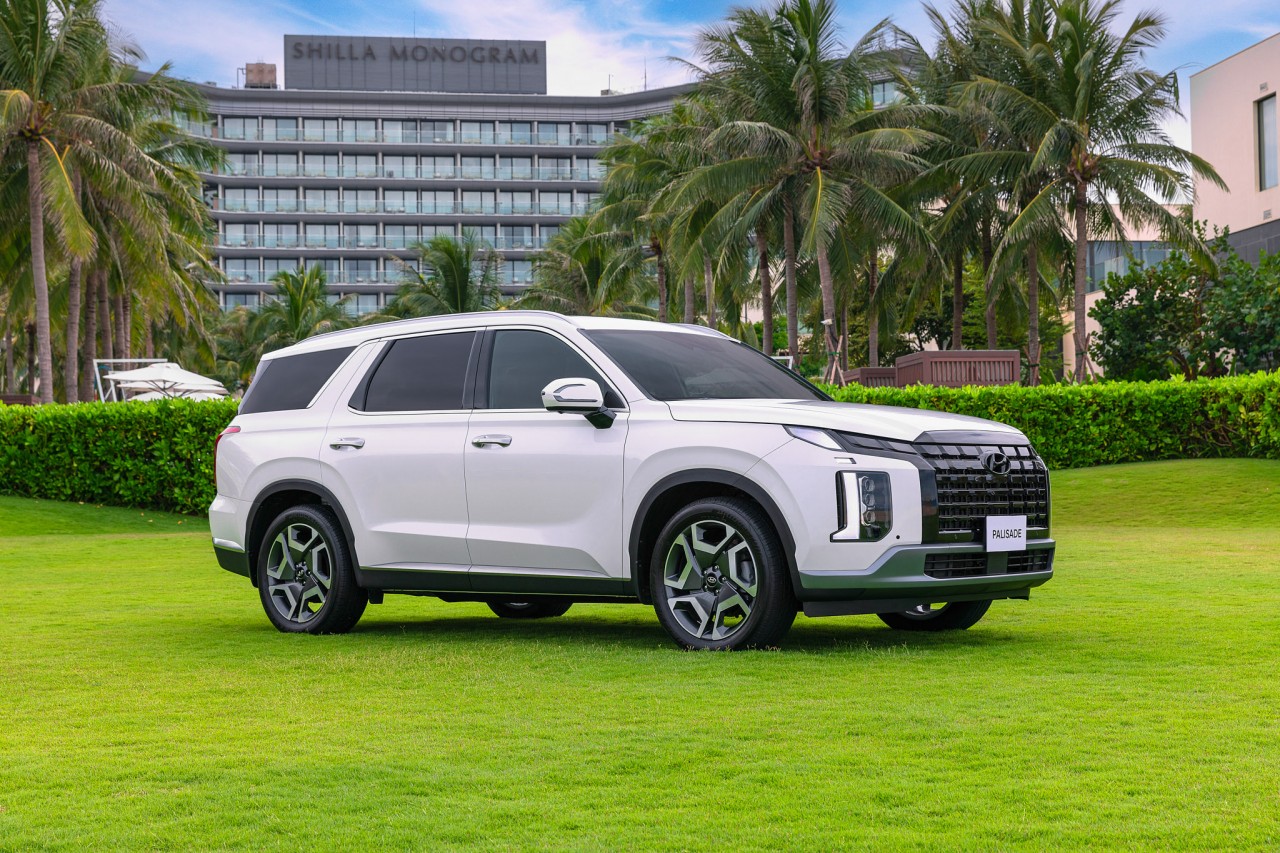 SUV cỡ lớn Hyundai Palisade chào sân Việt Nam với giá từ 1,469 tỷ đồng SUV cỡ lớn Hyundai Palisade chào sân Việt Nam với giá từ 1,469 tỷ đồng