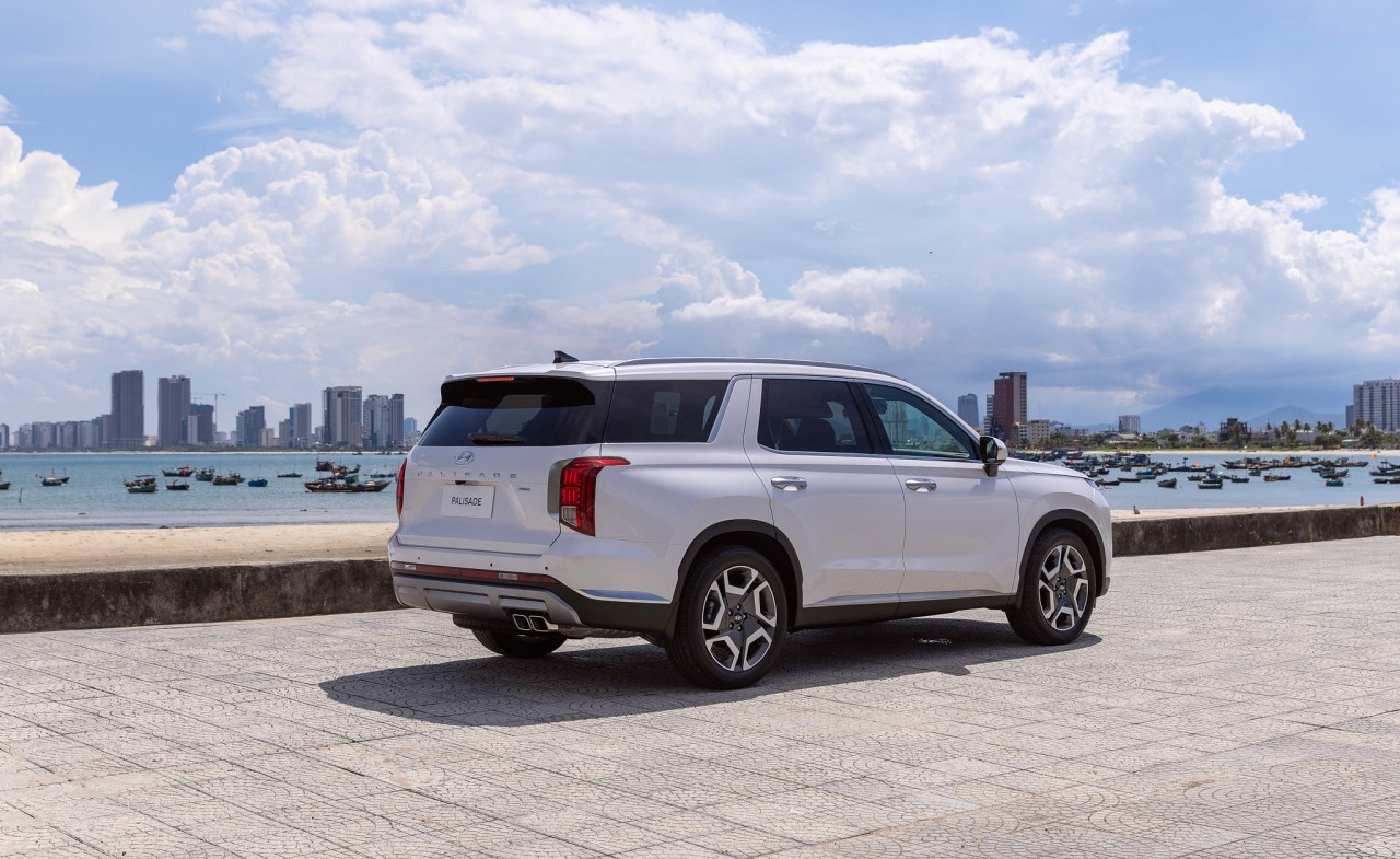 SUV cỡ lớn Hyundai Palisade chào sân Việt Nam với giá từ 1,469 tỷ đồng SUV cỡ lớn Hyundai Palisade chào sân Việt Nam với giá từ 1,469 tỷ đồng