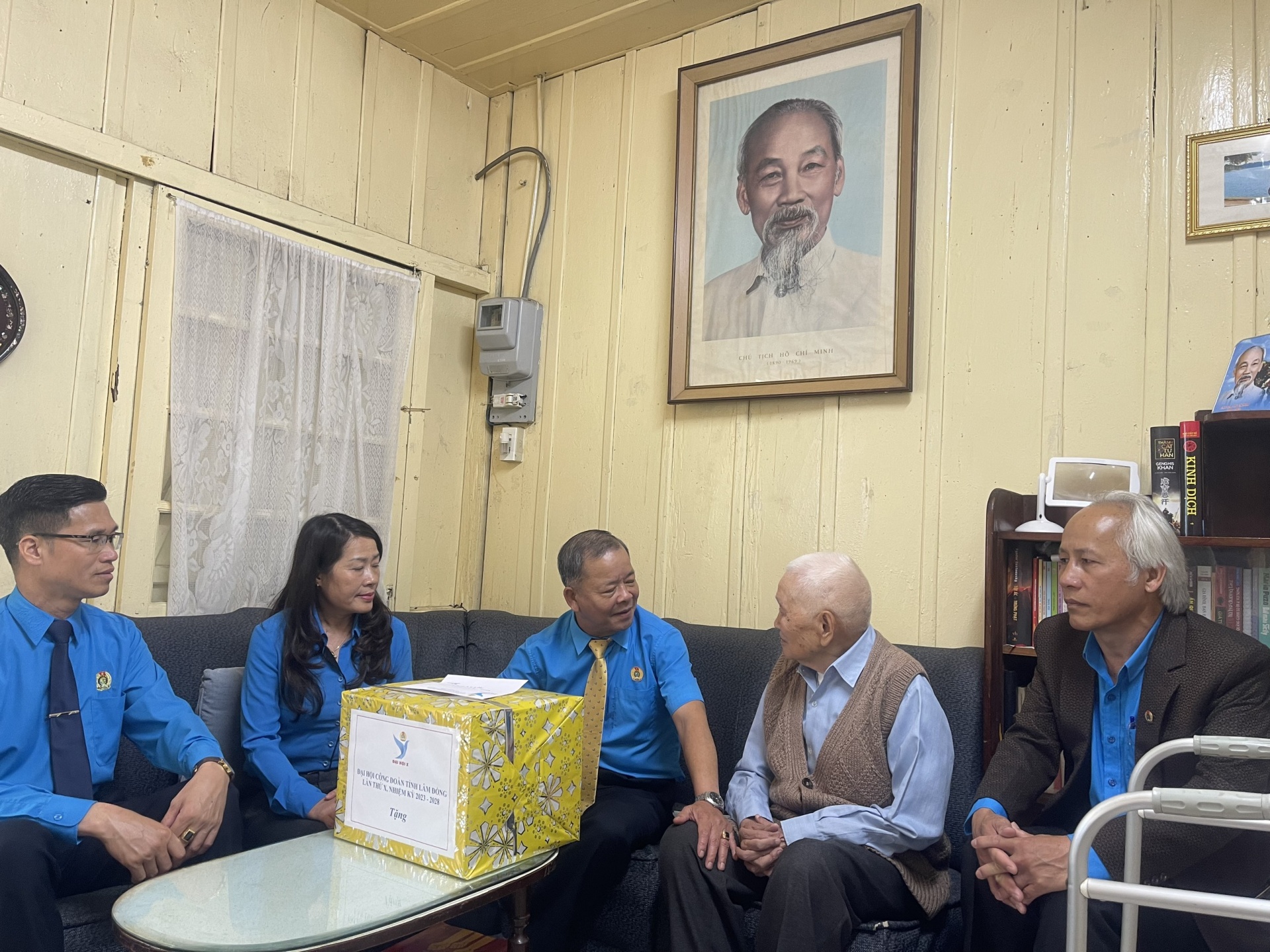 Đại hội X Công đoàn tỉnh Lâm Đồng: tăng cường đại diện, chăm lo cho người lao động Đại hội X Công đoàn tỉnh Lâm Đồng: tăng cường đại diện, chăm lo cho người lao động