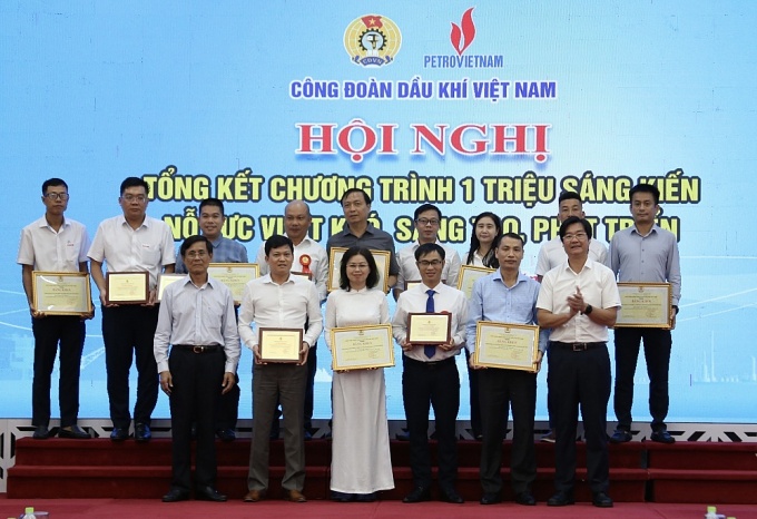 Chương trình "01 triệu sáng kiến" mang lại giá trị làm lợi hàng chục nghìn tỷ đồng Chương trình "01 triệu sáng kiến" mang lại giá trị làm lợi hàng chục nghìn tỷ đồng