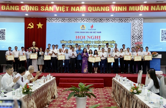 Chương trình "01 triệu sáng kiến" mang lại giá trị làm lợi hàng chục nghìn tỷ đồng Chương trình "01 triệu sáng kiến" mang lại giá trị làm lợi hàng chục nghìn tỷ đồng