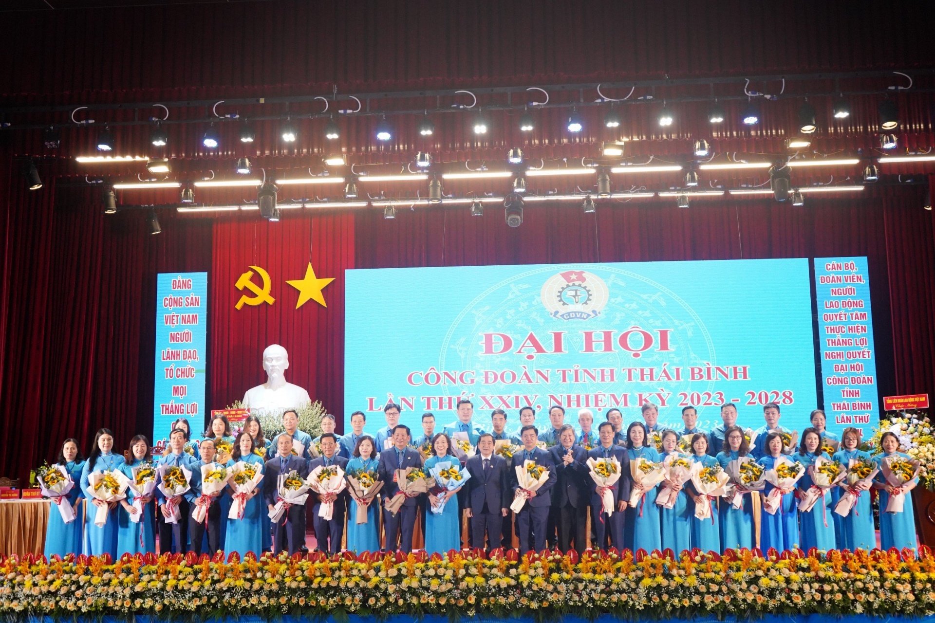 Sự kiện đánh dấu bước phát triển mới của phong trào CNVCLĐ và hoạt động công đoàn