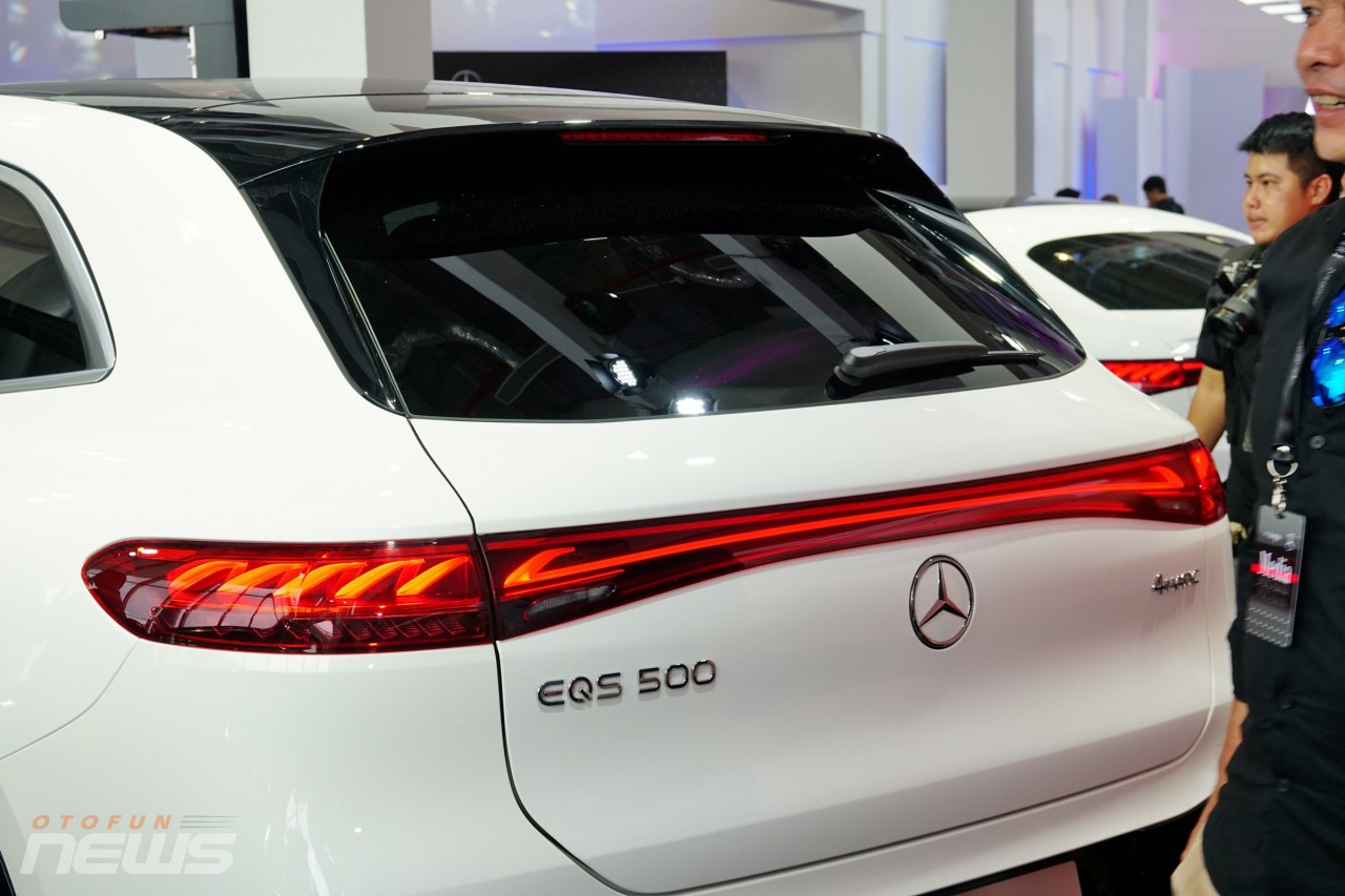 Soi chi tiết xe điện Mercedes-Benz EQS 500 4Matic giá 5 tỷ đồng Soi chi tiết xe điện Mercedes-Benz EQS 500 4Matic giá 5 tỷ đồng