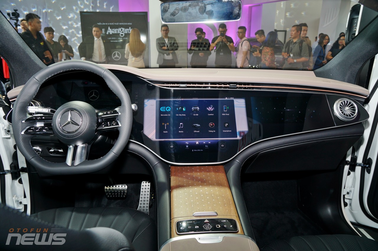 Soi chi tiết xe điện Mercedes-Benz EQS 500 4Matic giá 5 tỷ đồng Soi chi tiết xe điện Mercedes-Benz EQS 500 4Matic giá 5 tỷ đồng