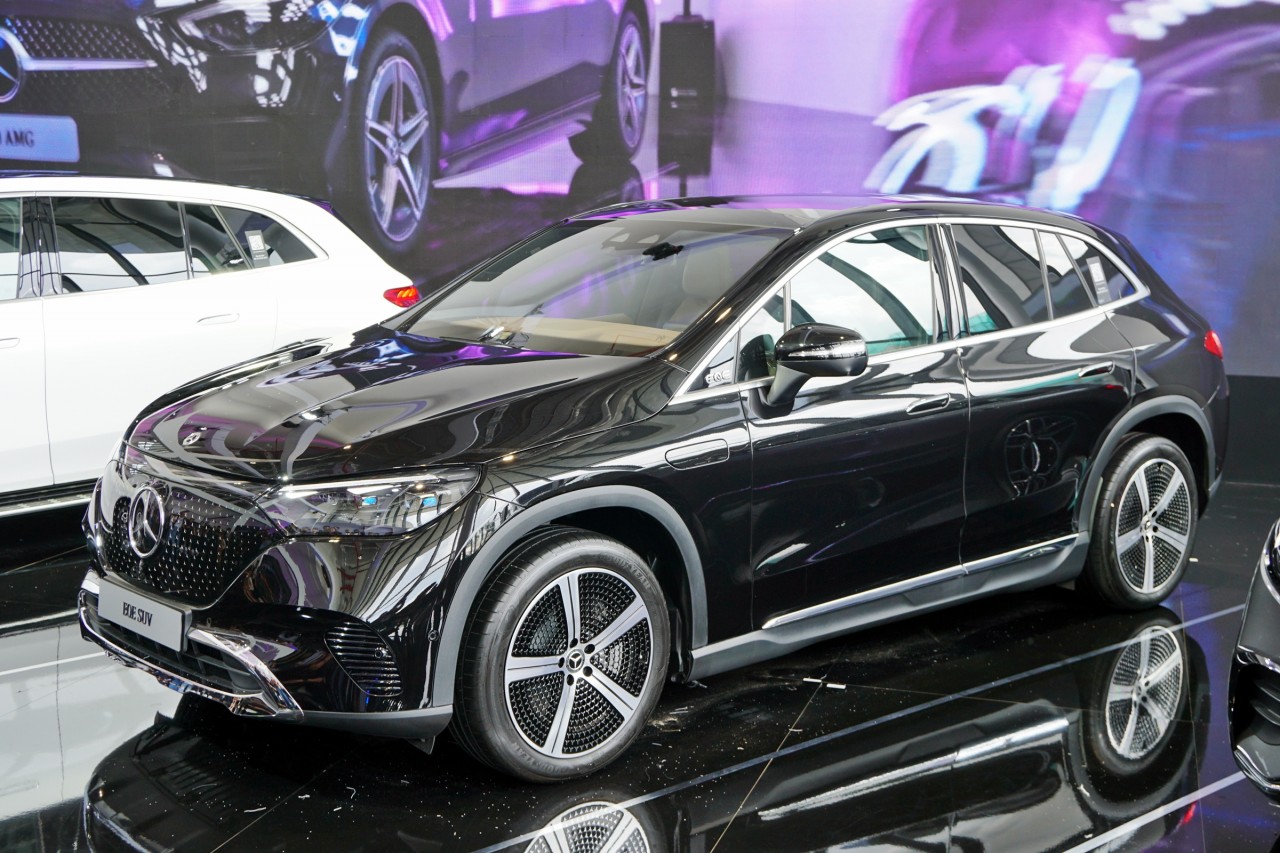 Chi tiết xe thuần điện Mercedes EQE 500 4Matic phiên bản SUV