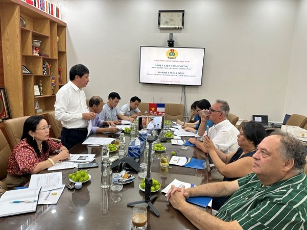 Công đoàn Công thương Việt Nam làm việc với đoàn đại biểu Tổng Liên đoàn Lao động Pháp Công đoàn Công thương Việt Nam làm việc với đoàn đại biểu Tổng Liên đoàn Lao động Pháp