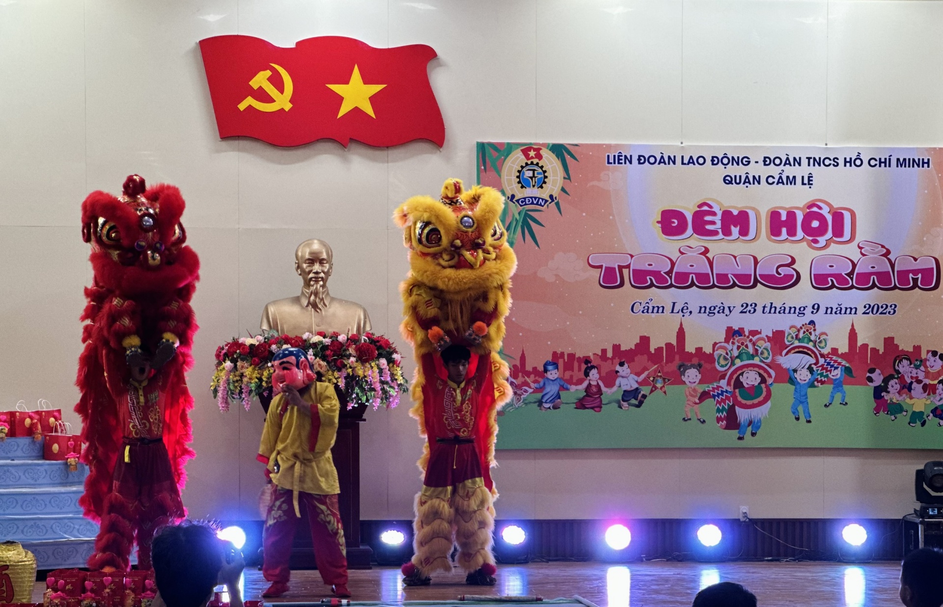 LĐLĐ quận Cẩm Lệ: Rộn ràng “Đêm hội trăng rằm” cho con em đoàn viên, NLĐ LĐLĐ quận Cẩm Lệ: Rộn ràng “Đêm hội trăng rằm” cho con em đoàn viên, NLĐ