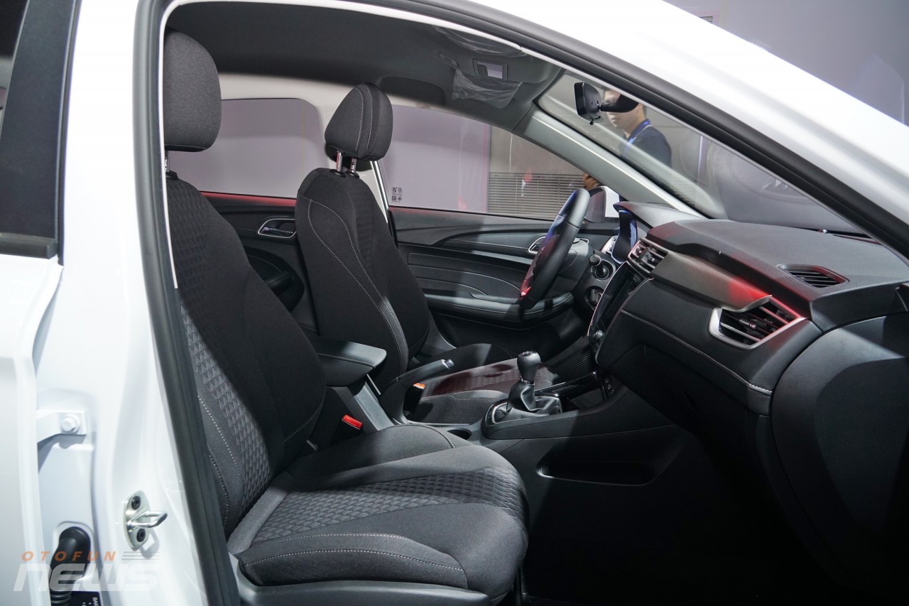 MG giới thiệu bộ đôi xe mới tại Việt Nam, giá chỉ từ 399 triệu đồng