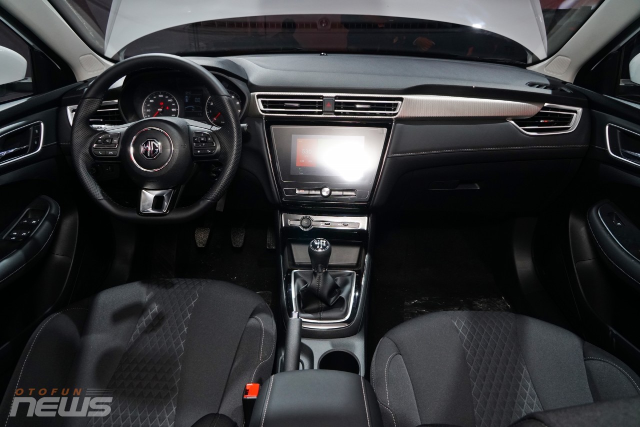 MG giới thiệu bộ đôi xe mới tại Việt Nam, giá chỉ từ 399 triệu đồng