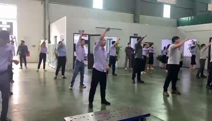 Mỗi sáng được nghe nhạc, tập thể dục trước khi vào làm việc là một niềm vui Mỗi sáng được nghe nhạc, tập thể dục trước khi vào làm việc là một niềm vui