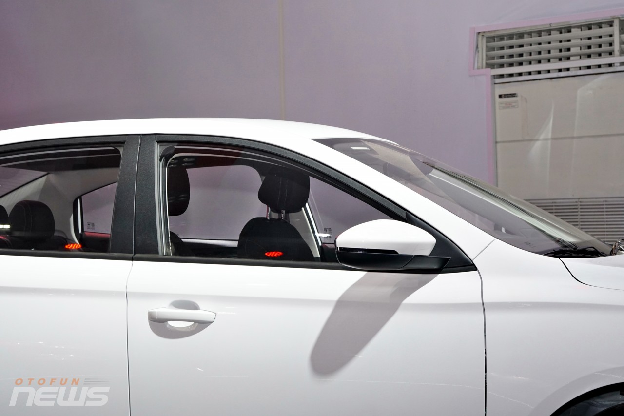 Cận cảnh MG5 dành cho chạy dịch vụ, giá 399 triệu đồng