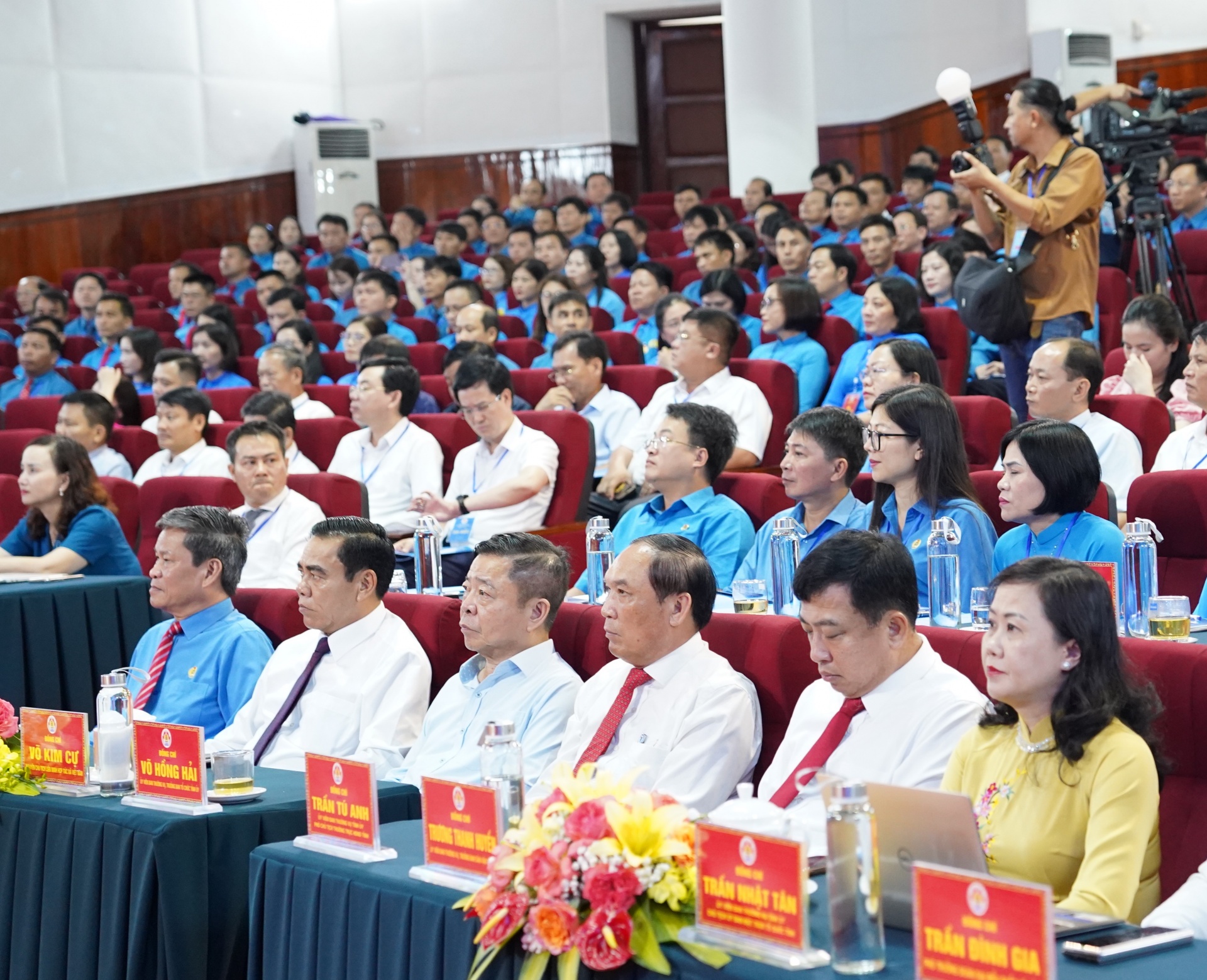 Trang trọng, ấn tượng Đại hội Công đoàn Hà Tĩnh lần thứ XIX, nhiệm kỳ 2023-2028 Trang trọng, ấn tượng Đại hội Công đoàn Hà Tĩnh lần thứ XIX, nhiệm kỳ 2023-2028