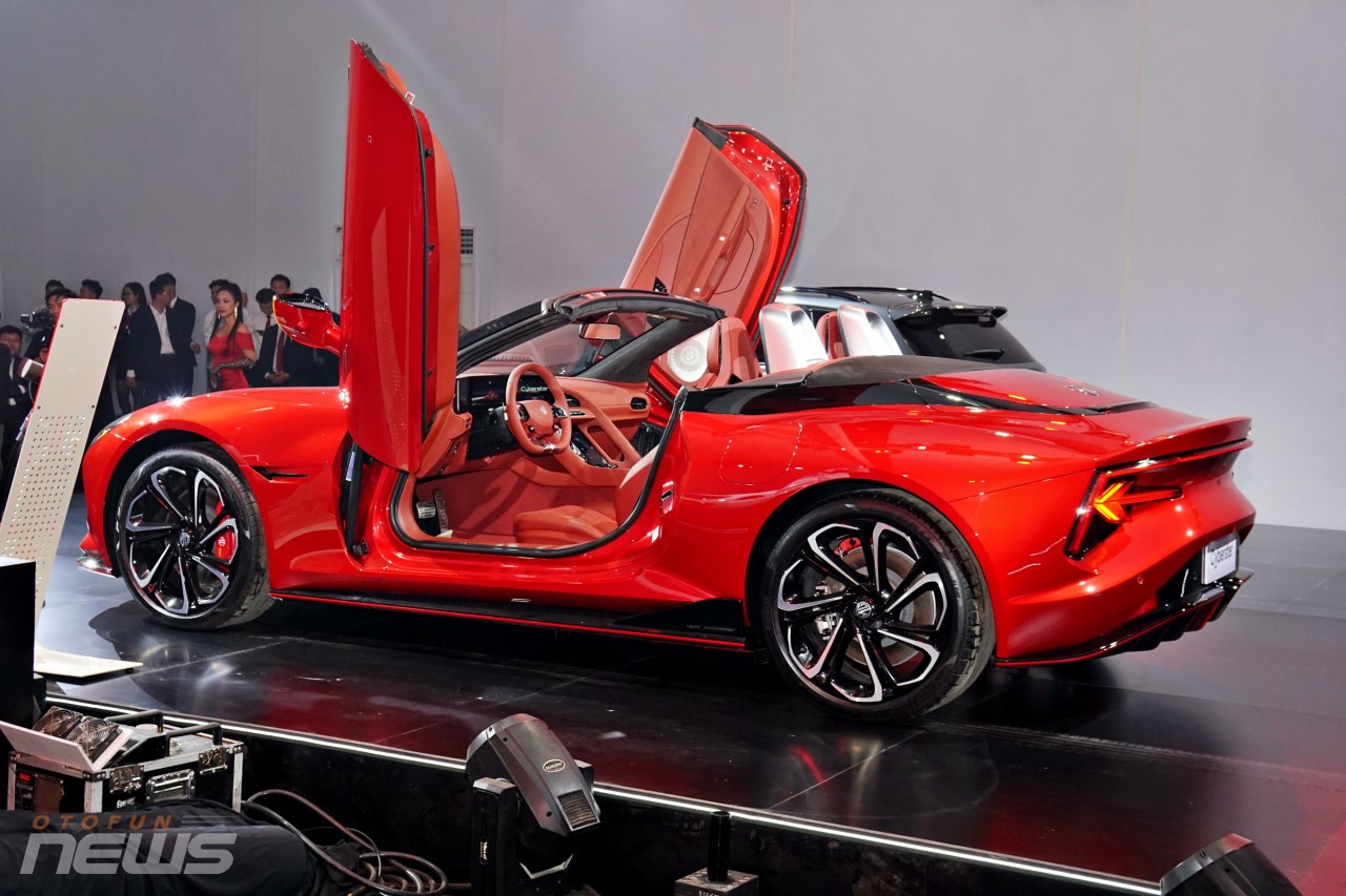 MG Cyberster xe thể thao điện với cửa cánh chim có mặt tại Việt Nam MG Cyberster xe thể thao điện với cửa cánh chim có mặt tại Việt Nam