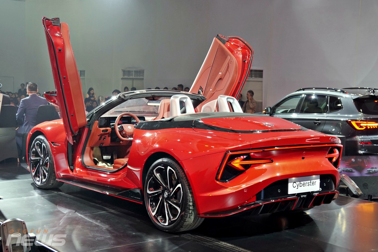 MG Cyberster xe thể thao điện với cửa cánh chim có mặt tại Việt Nam MG Cyberster xe thể thao điện với cửa cánh chim có mặt tại Việt Nam