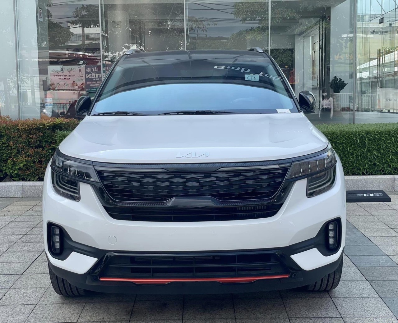 Kia Seltos X-Line giá 709 triệu đồng về đại lý Kia Seltos X-Line giá 709 triệu đồng về đại lý