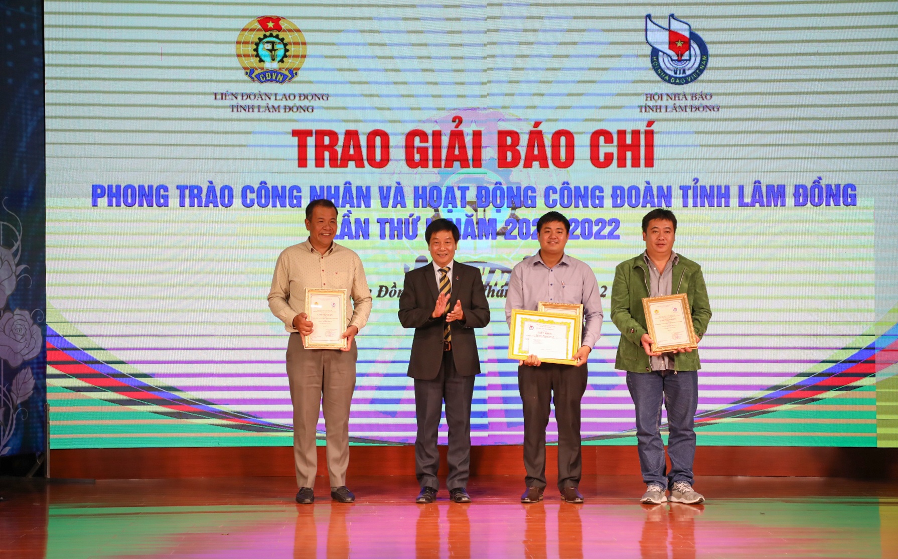 Phát động Giải báo chí về công nhân, Công đoàn tỉnh Lâm Đồng lần thứ II Phát động Giải báo chí về công nhân, Công đoàn tỉnh Lâm Đồng lần thứ II