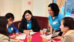 Tập huấn cán bộ công đoàn về kỹ năng làm cha mẹ cho phát triển toàn diện trẻ thơ