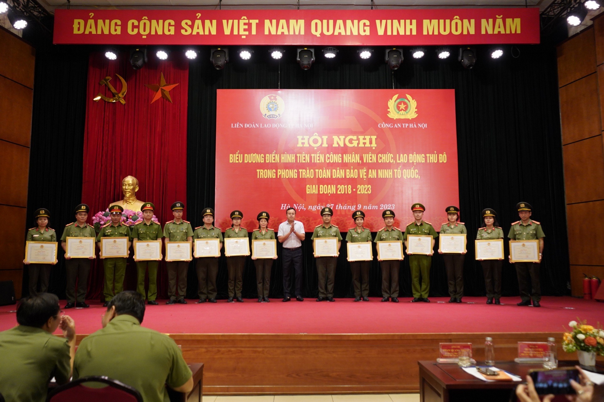 Hà Nội: Nhiều điển hình tiên tiến trong phong trào “Toàn dân bảo vệ an ninh Tổ quốc”