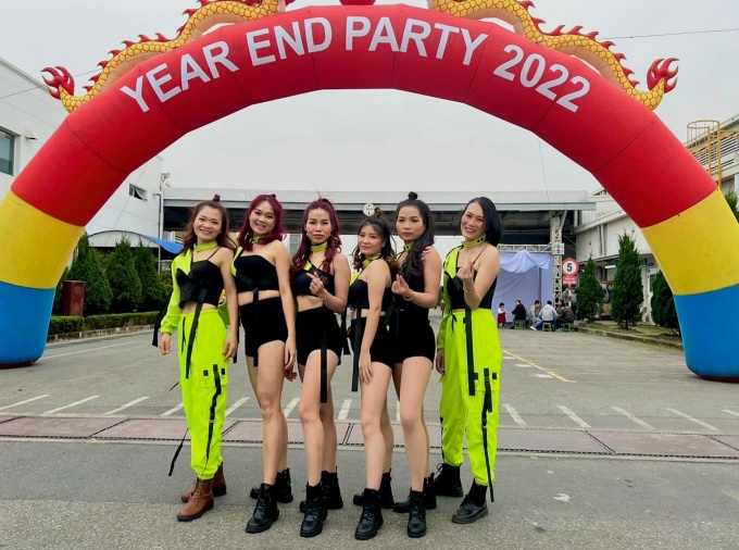 Cuộc sống đa sắc màu của nữ công nhân khu công nghiệp