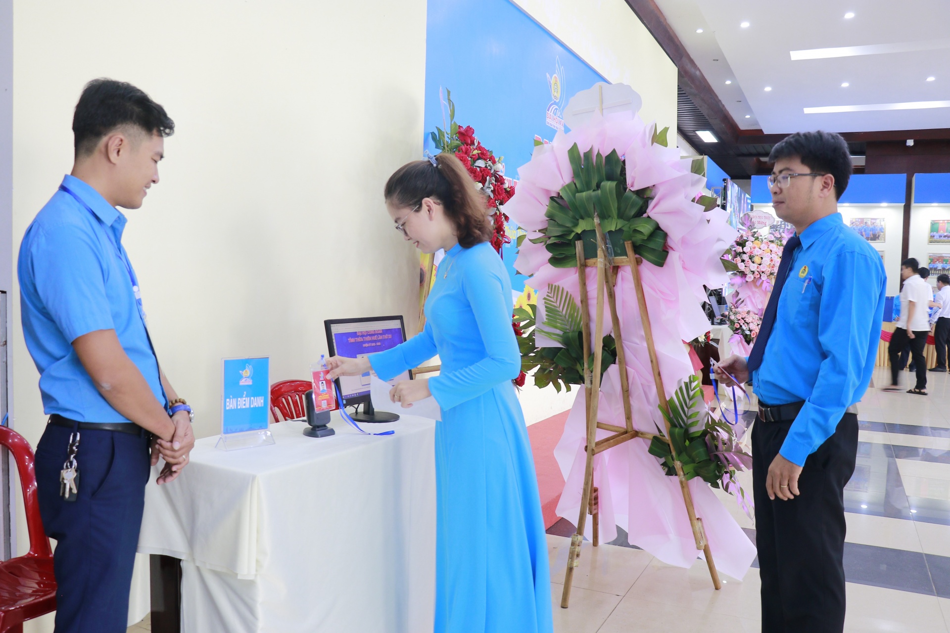 Đại hội Công đoàn Thừa Thiên Huế lần thứ XV: Trang trọng, phấn khởi Đại hội Công đoàn Thừa Thiên Huế lần thứ XV: Trang trọng, phấn khởi